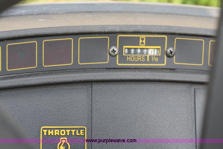 image for item 5122 1991 Cub Cadet 1862 mower