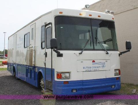 image for item 6087 1998 Odessa Larado 37' motor home