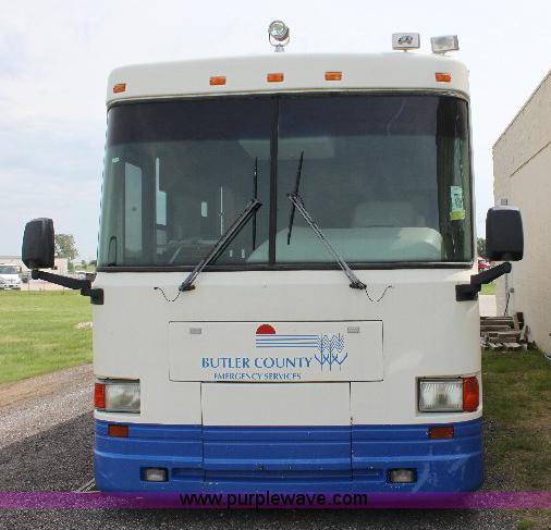 image for item 6087 1998 Odessa Larado 37' motor home