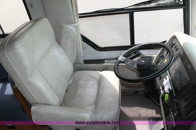 image for item 6087 1998 Odessa Larado 37' motor home