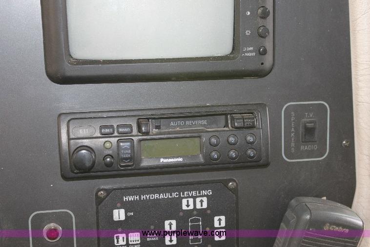 image for item 6087 1998 Odessa Larado 37' motor home