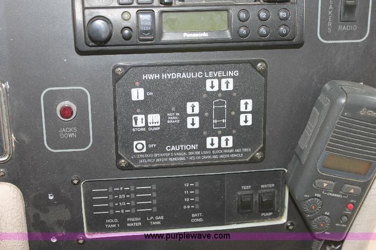 image for item 6087 1998 Odessa Larado 37' motor home