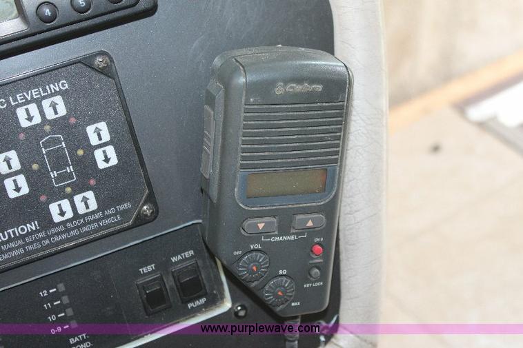 image for item 6087 1998 Odessa Larado 37' motor home