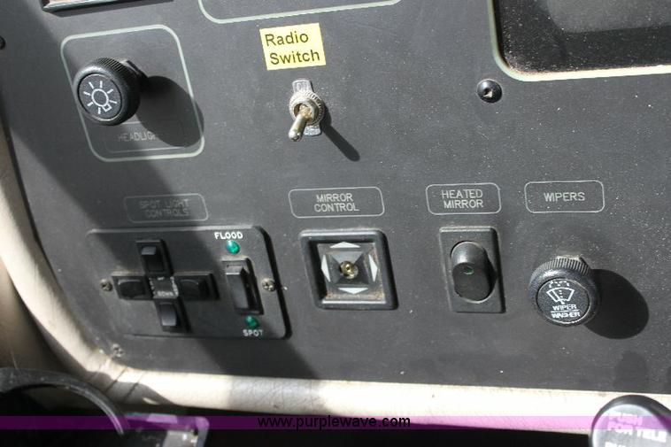 image for item 6087 1998 Odessa Larado 37' motor home