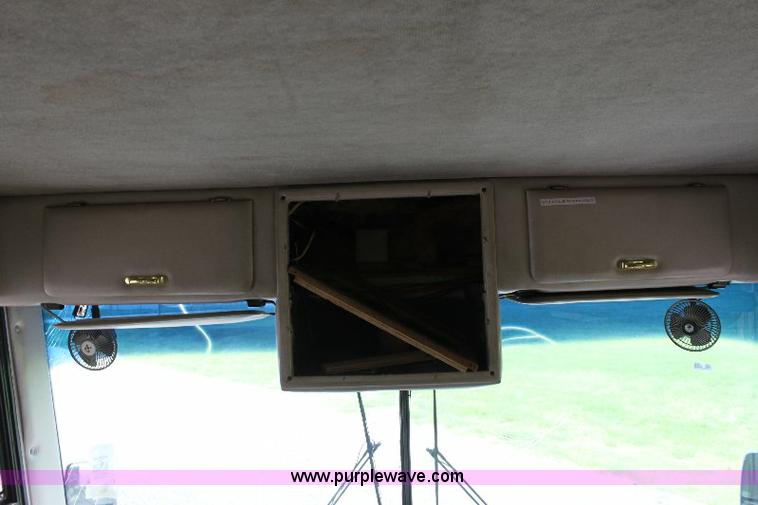 image for item 6087 1998 Odessa Larado 37' motor home