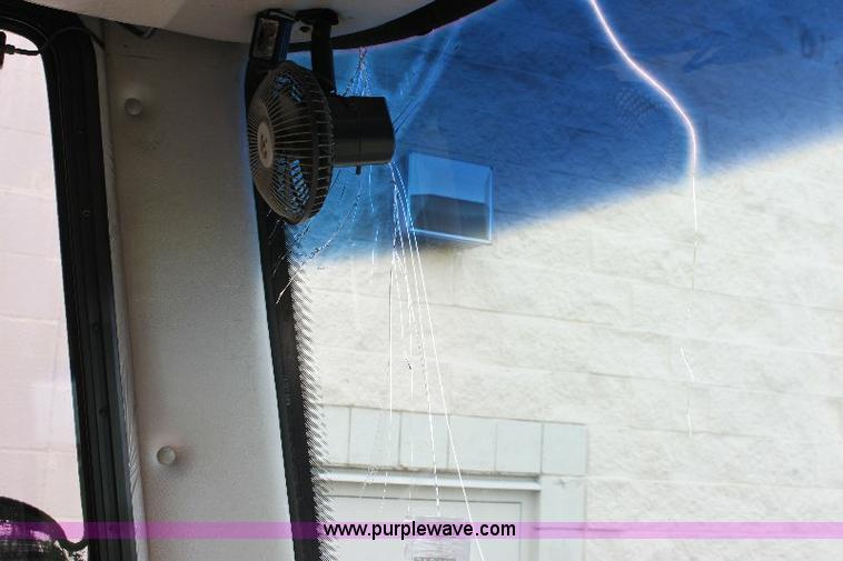 image for item 6087 1998 Odessa Larado 37' motor home