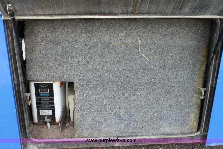 image for item 6087 1998 Odessa Larado 37' motor home