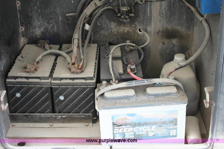 image for item 6087 1998 Odessa Larado 37' motor home