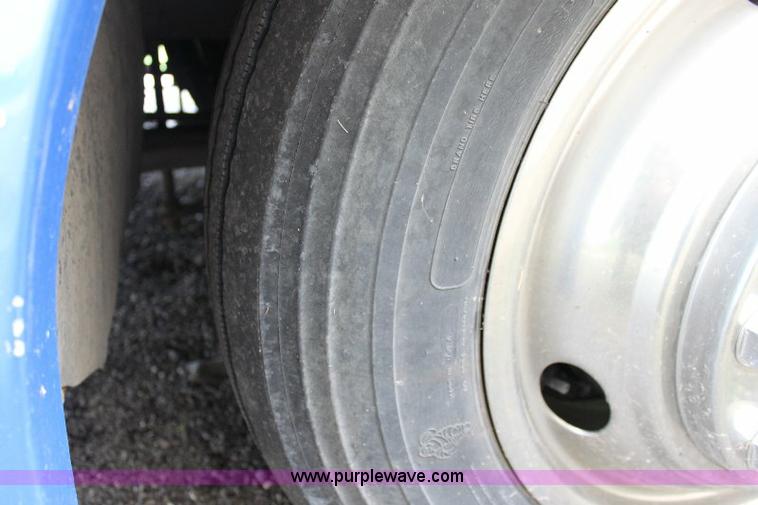 image for item 6087 1998 Odessa Larado 37' motor home