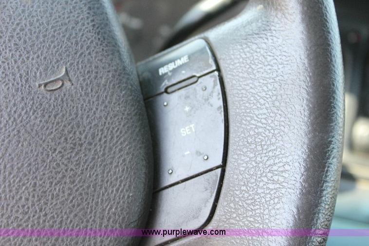 image for item 6096 2005 Ford Crown Victoria Police Interceptor