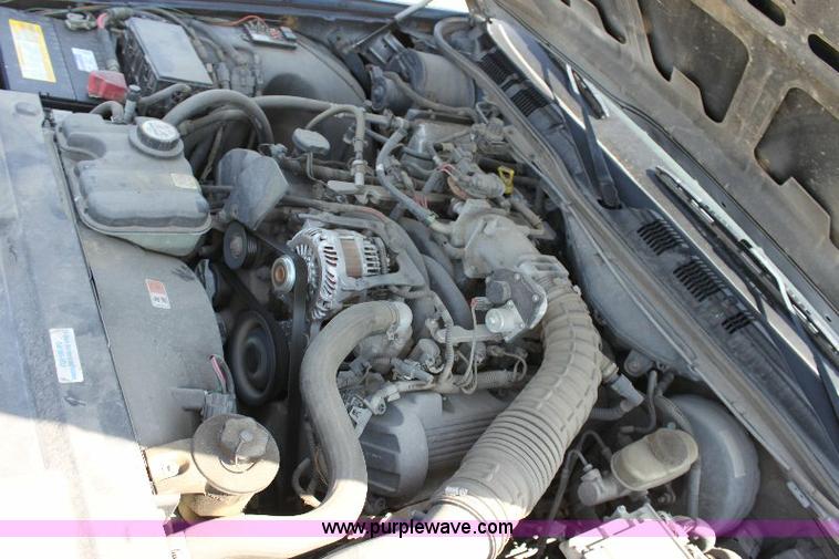 image for item 6096 2005 Ford Crown Victoria Police Interceptor