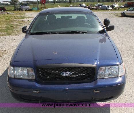 image for item 6097 2005 Ford Crown Victoria Police Interceptor