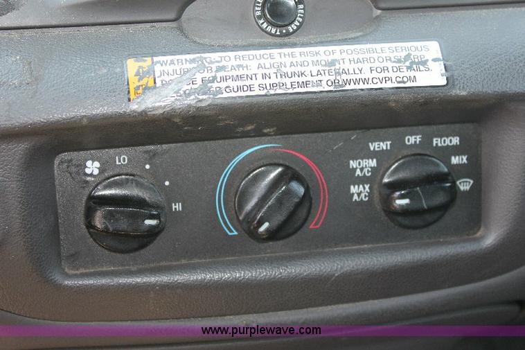 image for item 6097 2005 Ford Crown Victoria Police Interceptor