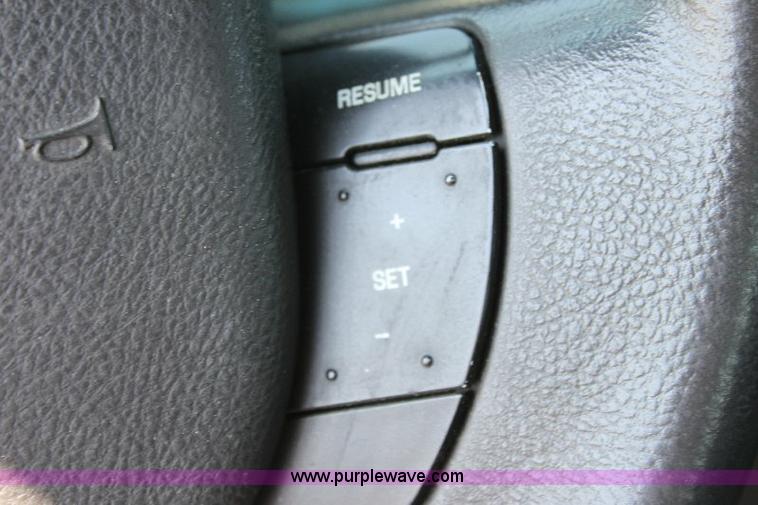 image for item 6097 2005 Ford Crown Victoria Police Interceptor