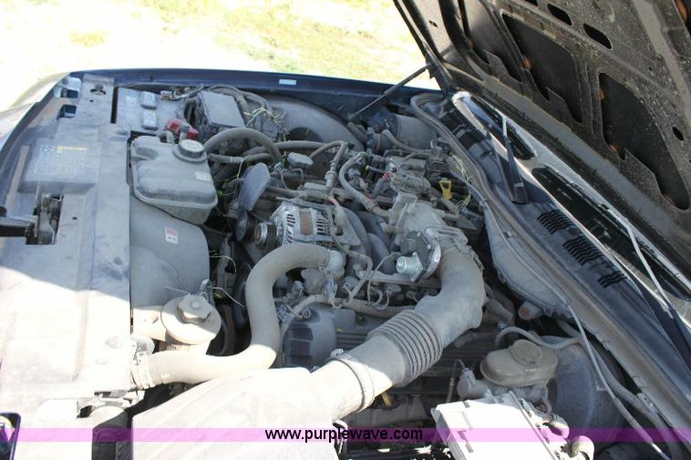 image for item 6097 2005 Ford Crown Victoria Police Interceptor