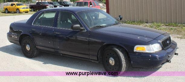 image for item 6099 2005 Ford Crown Victoria Police Interceptor