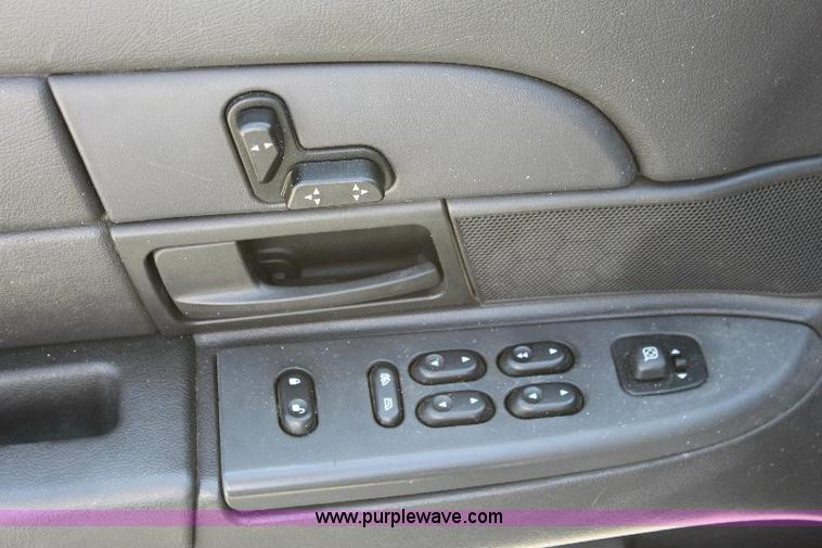 image for item 6099 2005 Ford Crown Victoria Police Interceptor