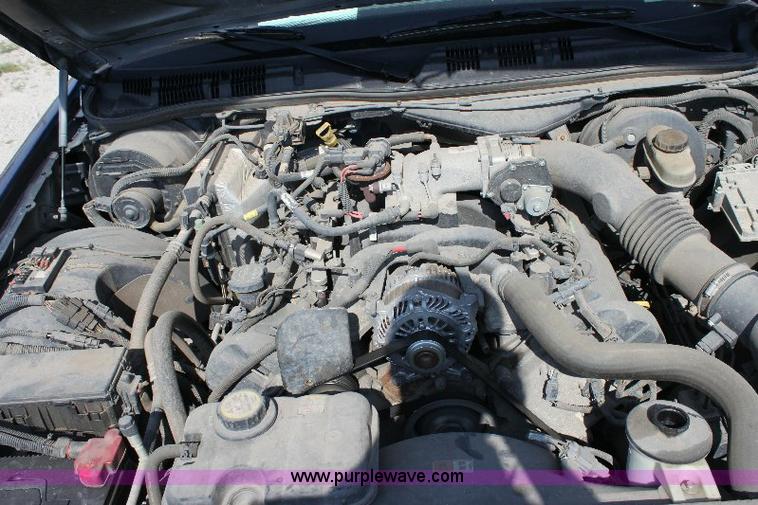 image for item 6099 2005 Ford Crown Victoria Police Interceptor