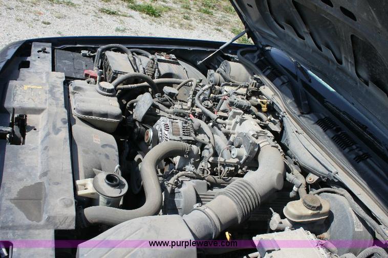 image for item 6099 2005 Ford Crown Victoria Police Interceptor