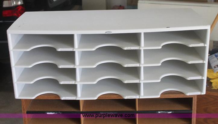 image for item 6235 Assorted office items