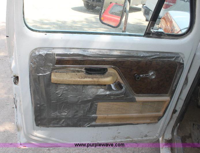 image for item 6271 1978 Ford F350 Custom pickup truck