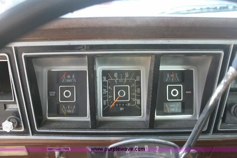 image for item 6271 1978 Ford F350 Custom pickup truck