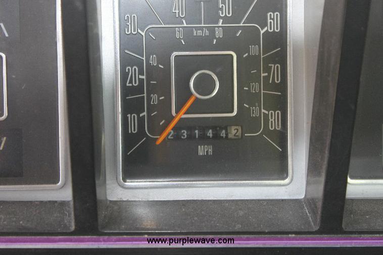 image for item 6271 1978 Ford F350 Custom pickup truck