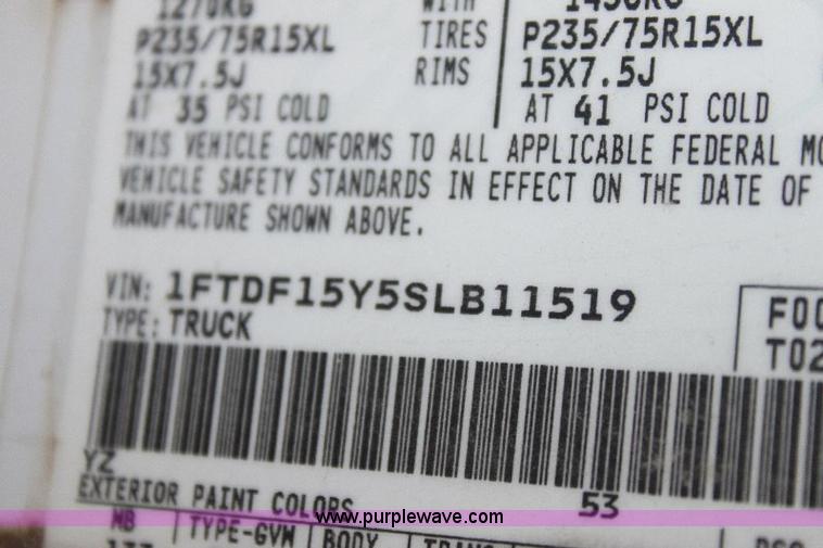 image for item 6272 1995 Ford F150 XL pickup truck