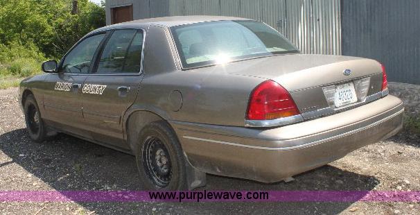 image for item 6273 2001 Ford Crown Victoria Police Interceptor