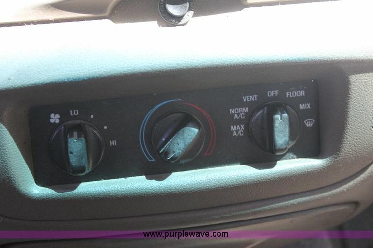 image for item 6273 2001 Ford Crown Victoria Police Interceptor