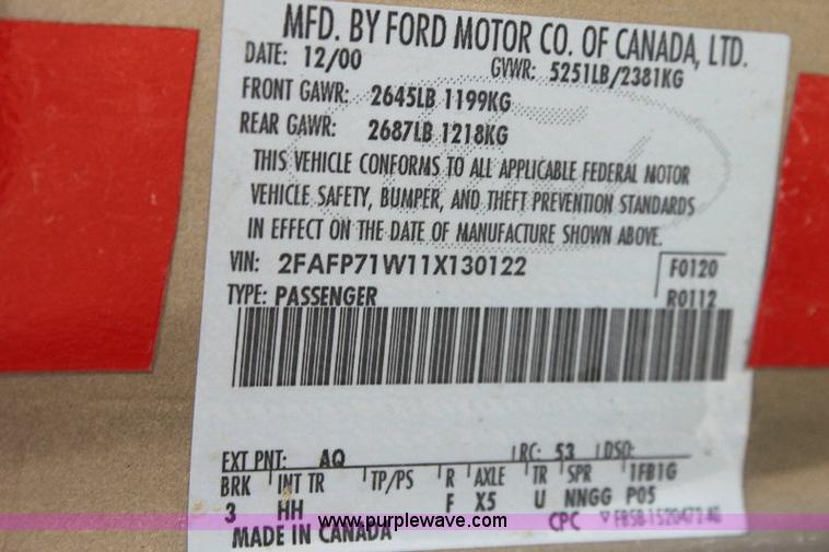 image for item 6273 2001 Ford Crown Victoria Police Interceptor