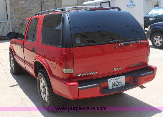 image for item 6276 2002 Chevrolet Blazer LS SUV