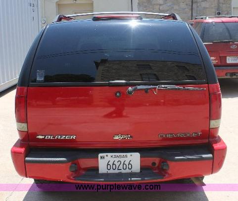 image for item 6276 2002 Chevrolet Blazer LS SUV