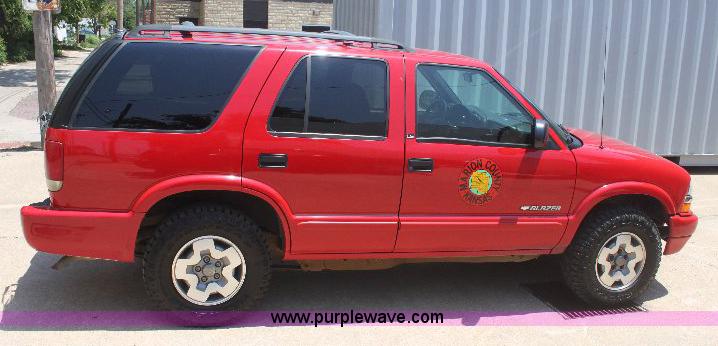 image for item 6276 2002 Chevrolet Blazer LS SUV