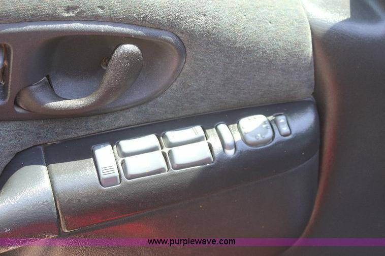 image for item 6276 2002 Chevrolet Blazer LS SUV