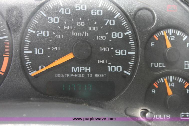 image for item 6276 2002 Chevrolet Blazer LS SUV