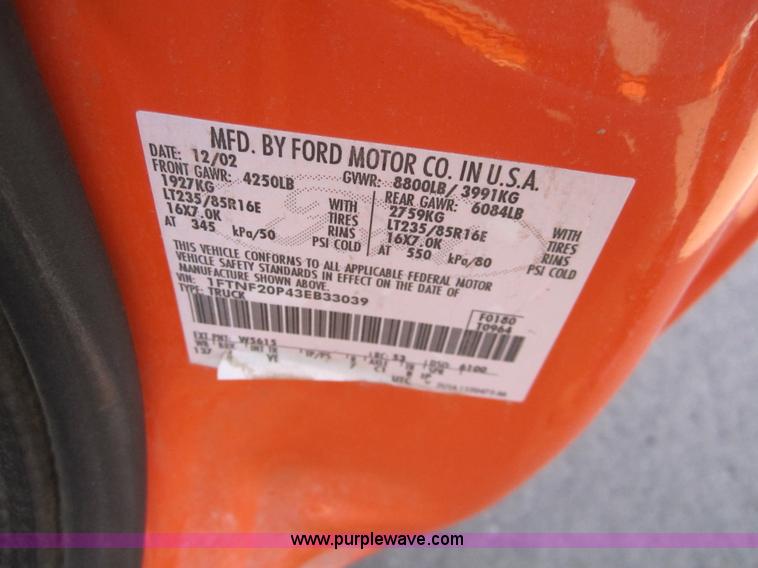 image for item 6439 2003 Ford F250 XL Super Duty pickup truck