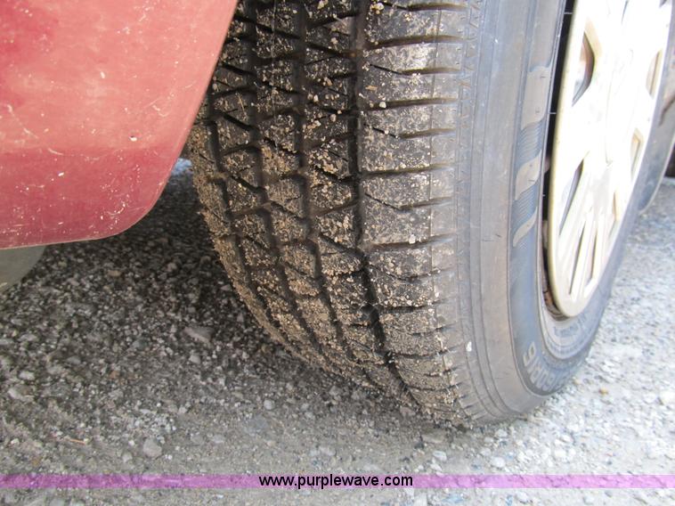 image for item 8988 2004 Ford Crown Victoria Police Interceptor