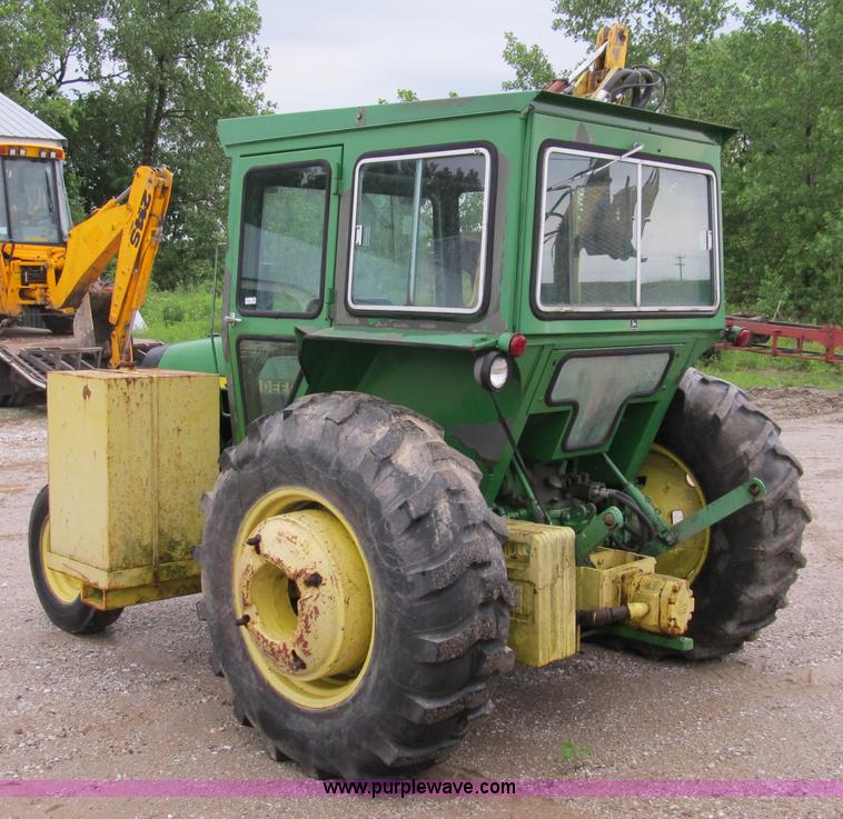image for item 9010 1980 John Deere 2640A tractor