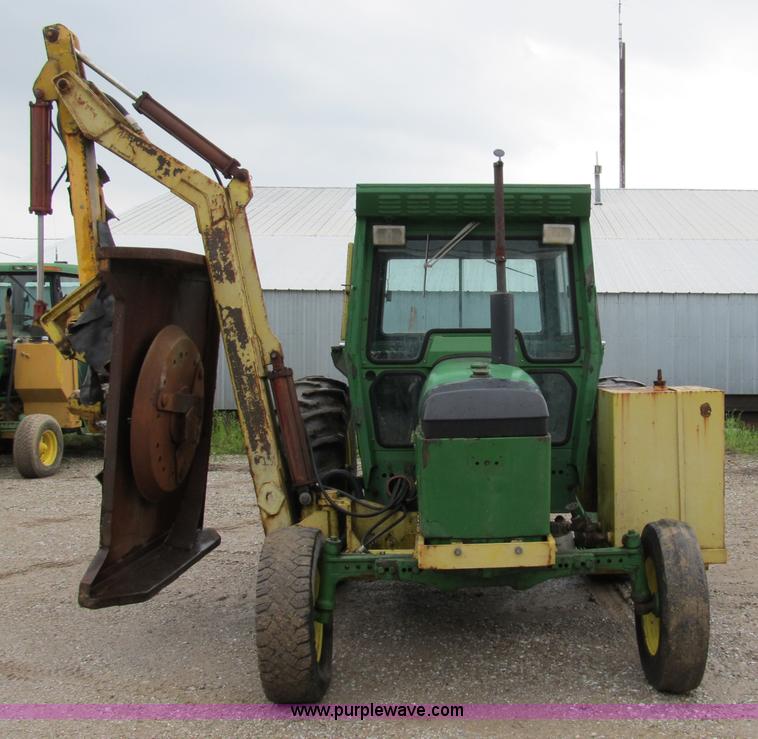 image for item 9010 1980 John Deere 2640A tractor