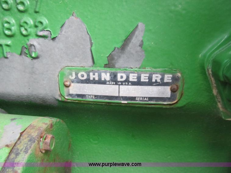 image for item 9010 1980 John Deere 2640A tractor
