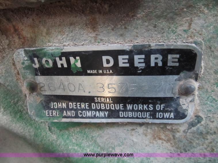image for item 9010 1980 John Deere 2640A tractor