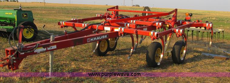 image for item 1214 Krause 4011 14.5' chisel plow