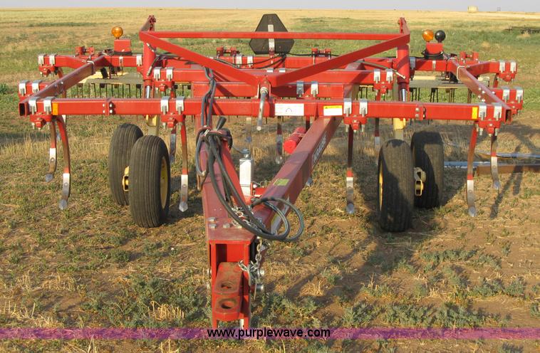 image for item 1214 Krause 4011 14.5' chisel plow