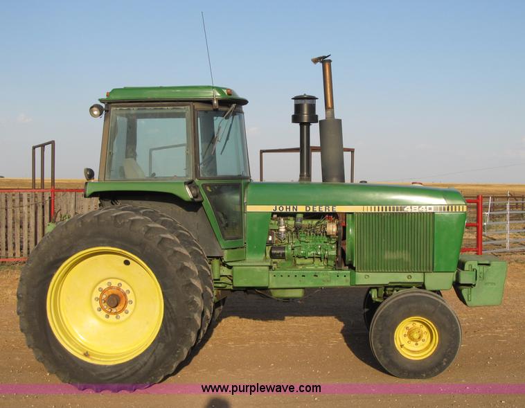 image for item 1216 1981 John Deere 4840 tractor