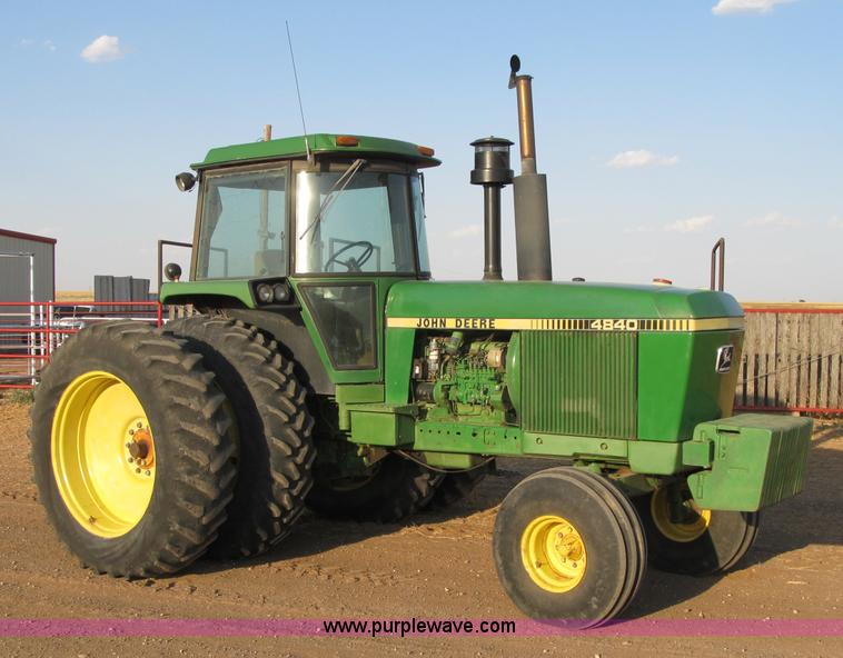 image for item 1216 1981 John Deere 4840 tractor