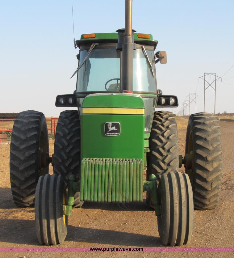 image for item 1216 1981 John Deere 4840 tractor