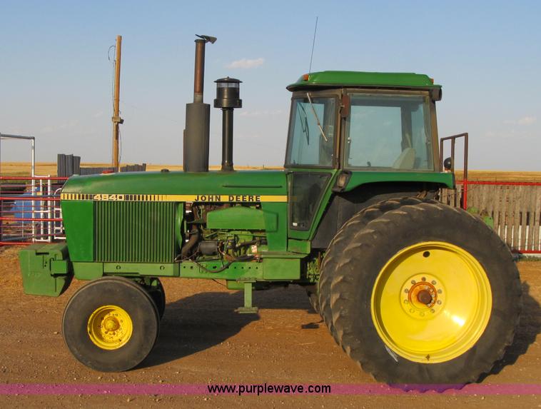 image for item 1216 1981 John Deere 4840 tractor