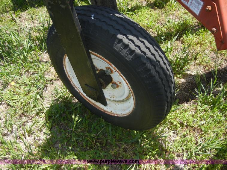 image for item 2283 Hesston 12 wheel rake