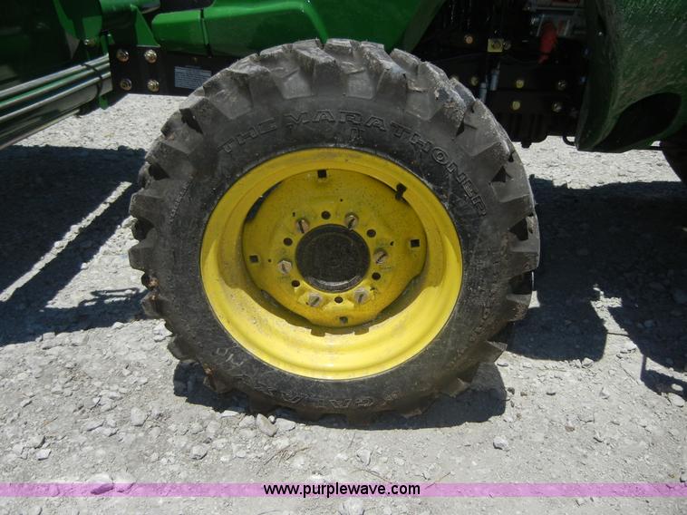 image for item 2415 2010 John Deere 3038E tractor